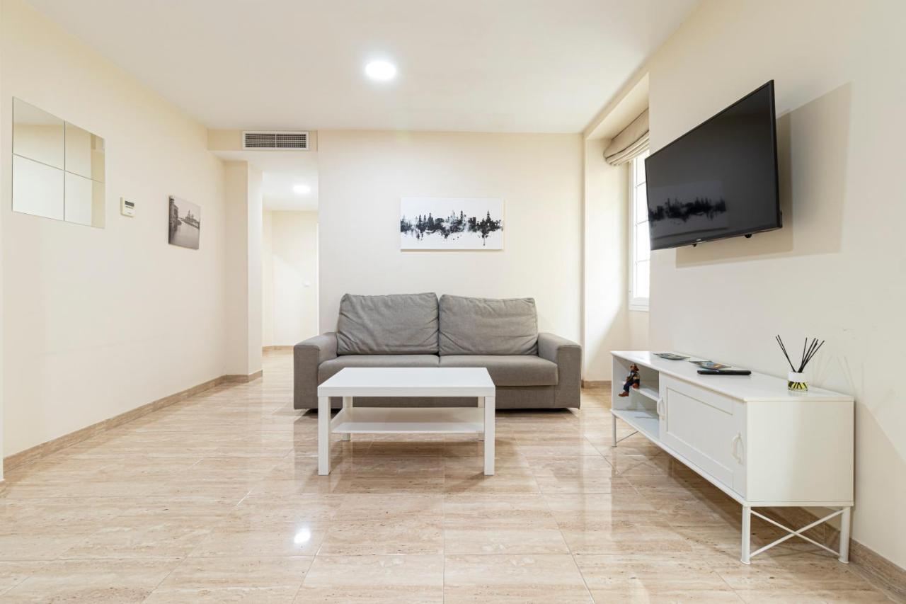 Allo Apartments Consistorio Centro 2 Habitaciones เฮเรซ เด ลาฟรอนเตรา ภายนอก รูปภาพ